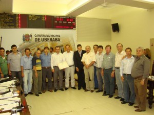 cmu3 Vereadores, Diretores e funcionários da CDL, no final da homenagem