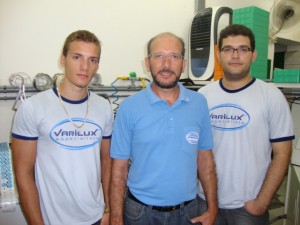 DSC04156 Ângelo Crema e os filhos Victor e Benjamin comemoram nova fase da Fotóculos