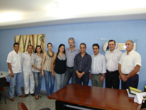 DSC05947 Ao final da reunião, Fúlvio recepciona na sala da presidência da CDL, os dirigentes supermercadistas e o subsecretário de Desenvolvimentoeitura,