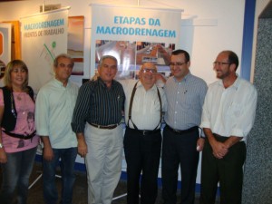 Diretores da CDL e Equipe do Agua Viva Diretores da CDL e Equipe do Agua Viva