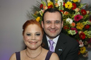 Maurien_Fulvio Casal anfitrião do Mérito Lojista Maurien e Fúlvio Ferreira