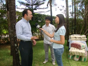 DSC07139 Fúlvio Ferreira e Ildeu Nunes entrevistados pela Jornalista Akimi Duarte
